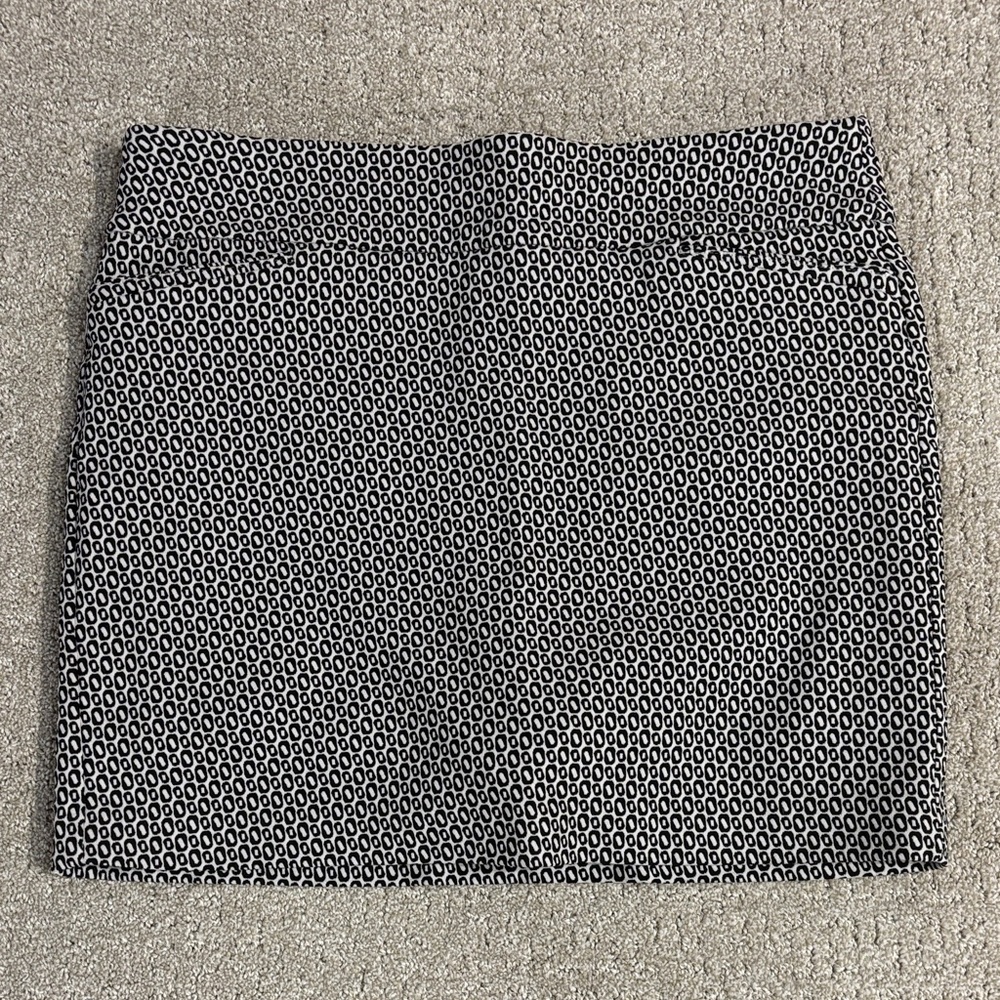 Elegant Black and White Patterned Skirt
